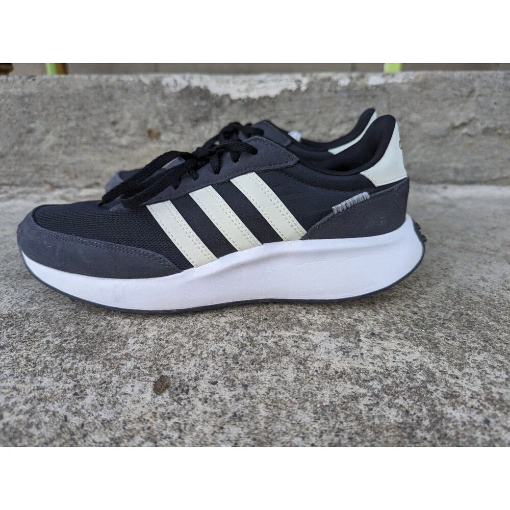 Adidas Women's Run 70's Sneakers US 8.5 EU 40.5 Black White EUC